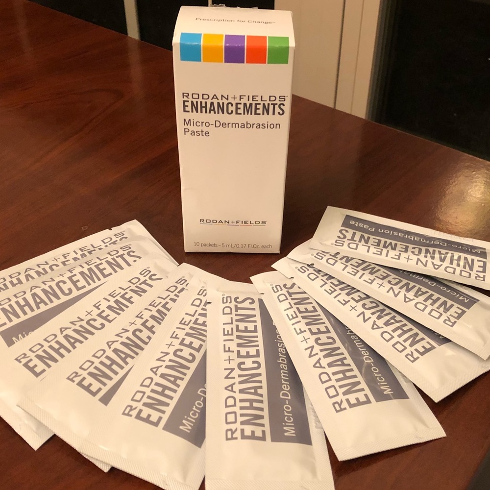 Micro-Dermabrasion Paste Enhancements Travel Pack